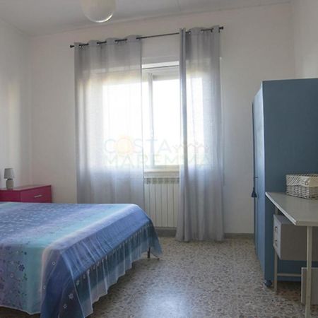 Pineta Di Ponente Villa Фолоника Екстериор снимка