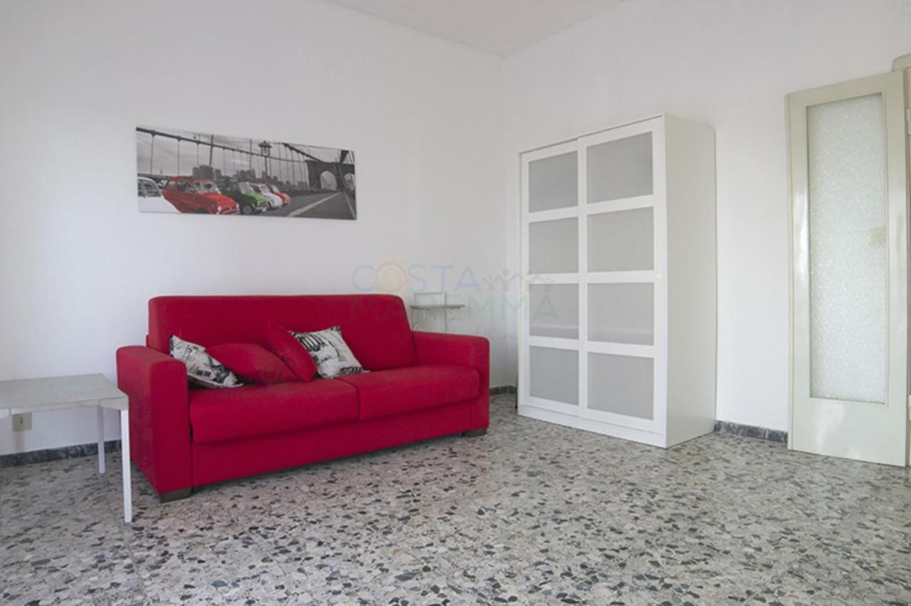 Pineta Di Ponente Villa Фолоника Екстериор снимка