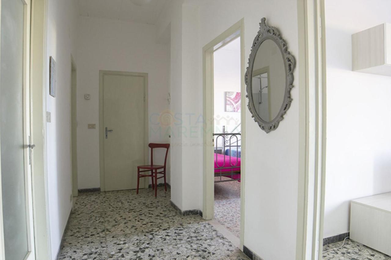 Pineta Di Ponente Villa Фолоника Екстериор снимка