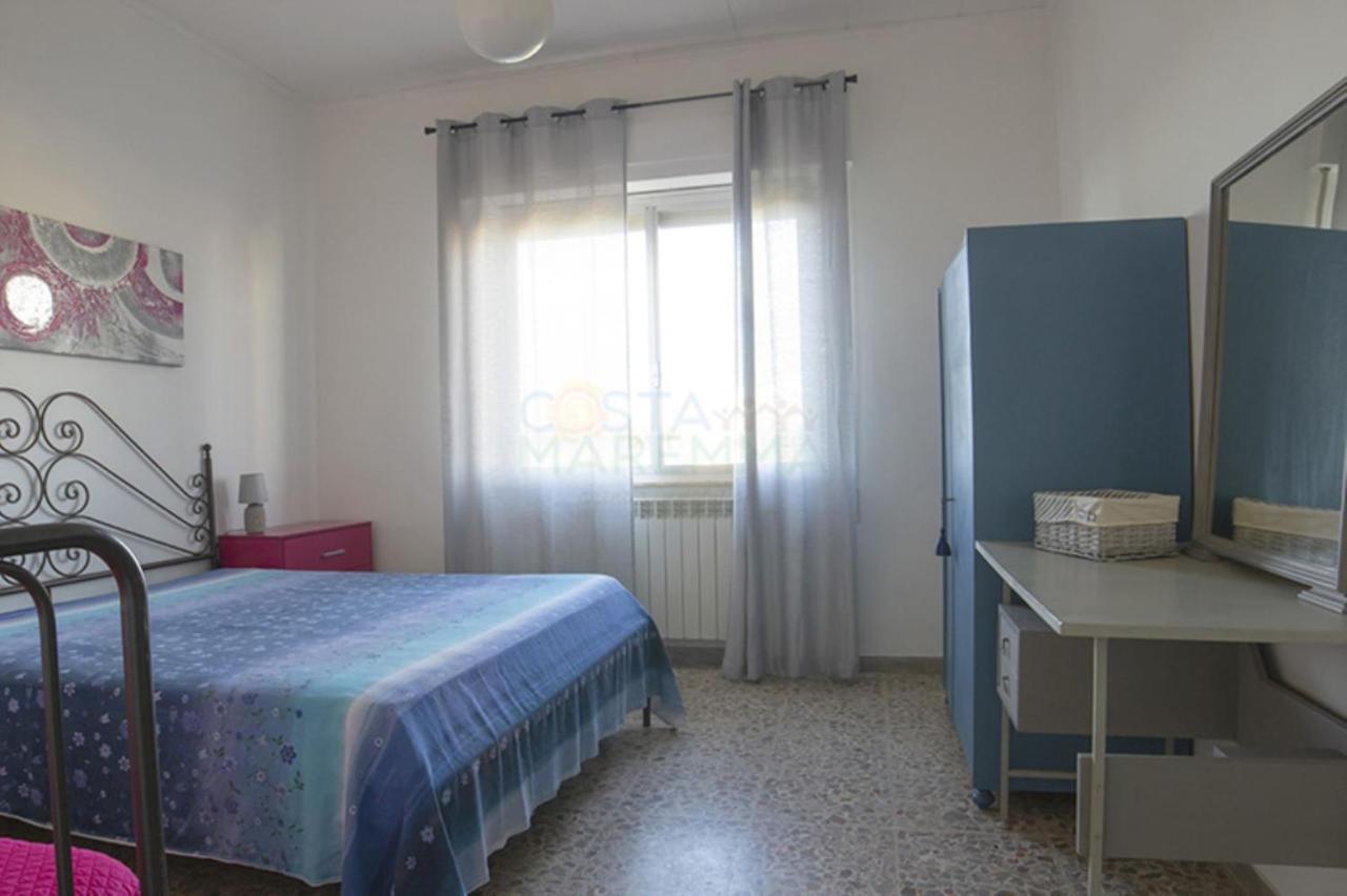 Pineta Di Ponente Villa Фолоника Екстериор снимка