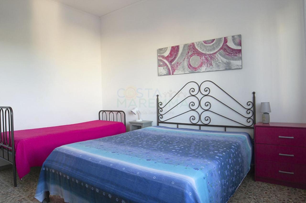Pineta Di Ponente Villa Фолоника Екстериор снимка
